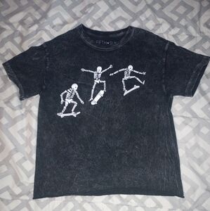 Skating Skeleton tshirt